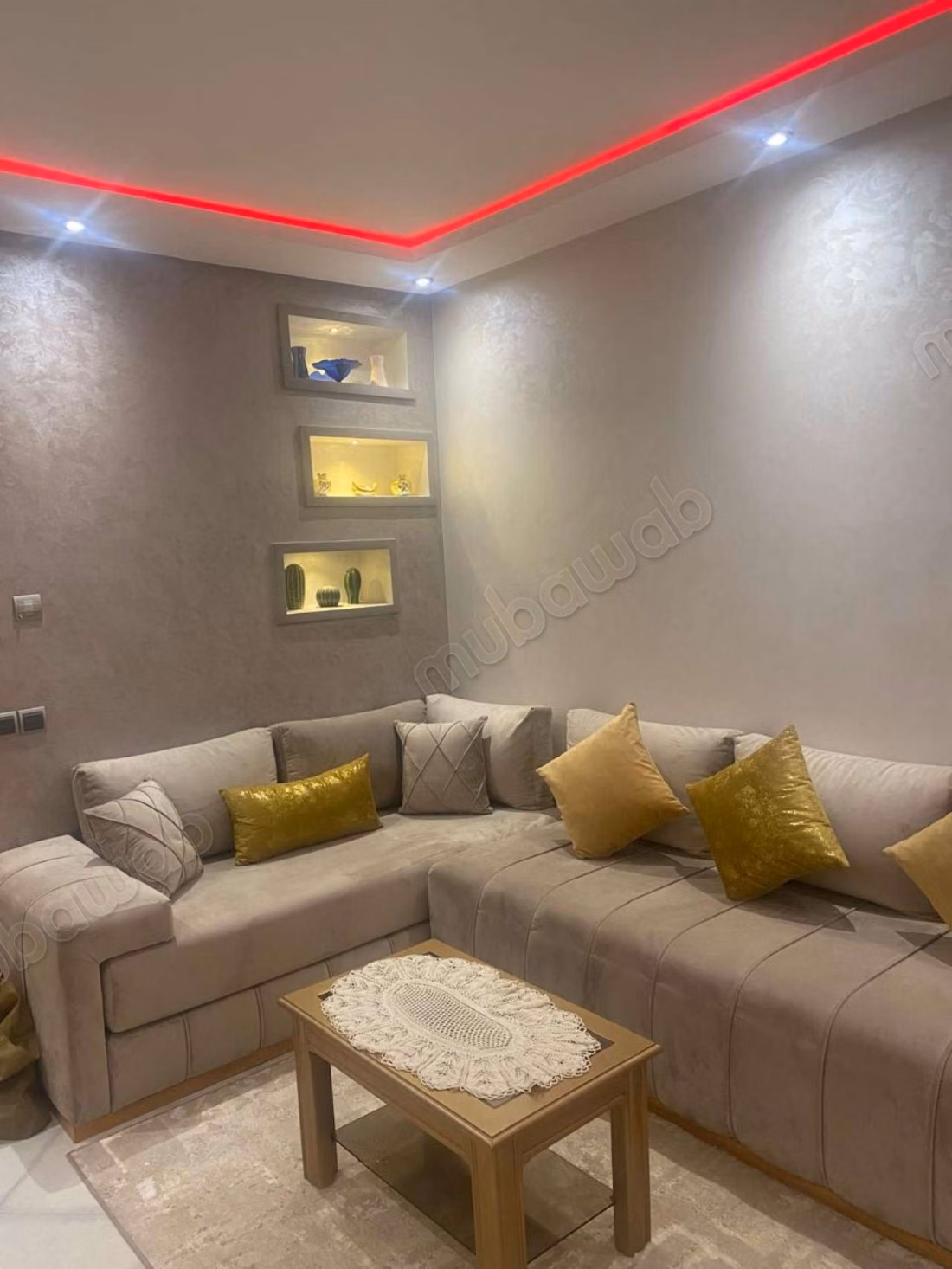Bel appartement à louer à La Siesta. 1 pièce. Meublé