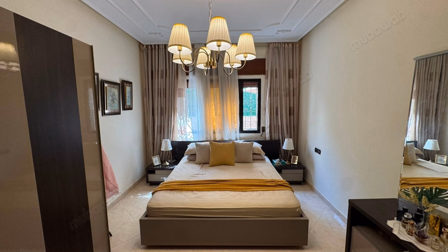 Spacieux Appartement de 223 m²