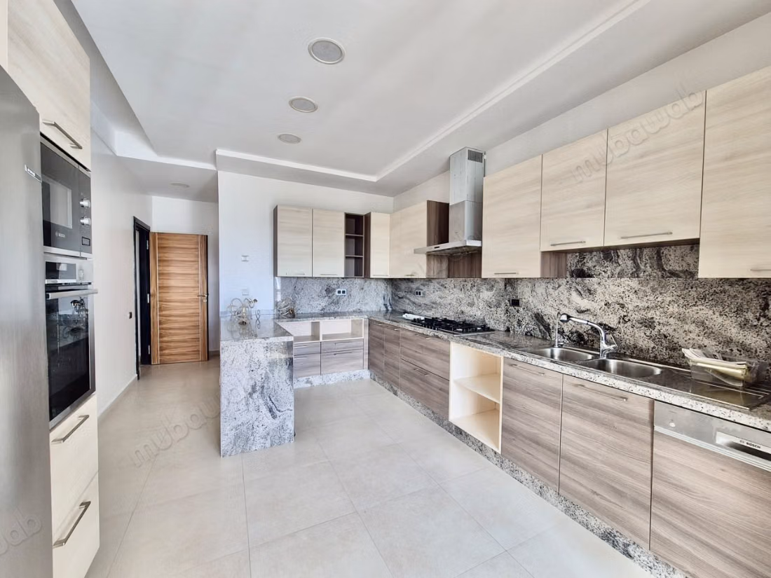 Appartement Vide Bouskoura 
Ville Verte