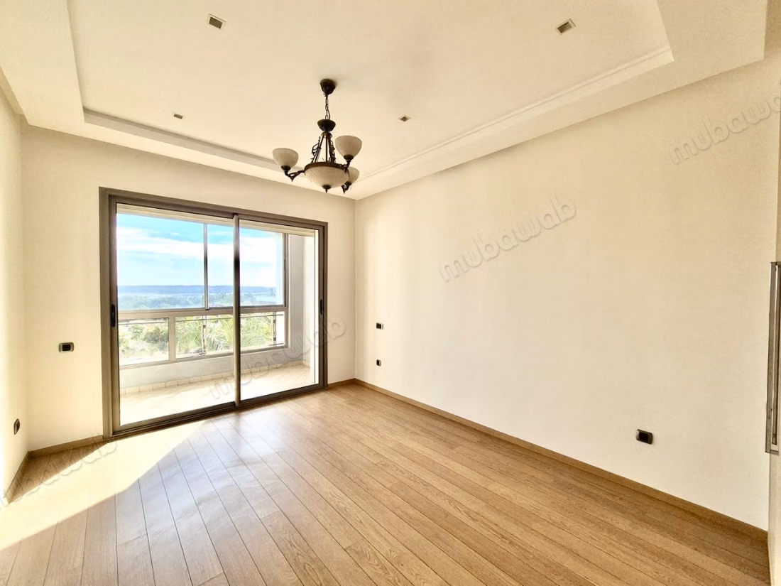 Appartement Vide Bouskoura 
Ville Verte