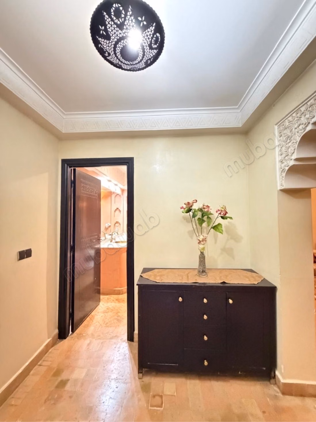 Location d'un appartement à Belbekkar. 
2 chambres agréables. 
Bien meublé