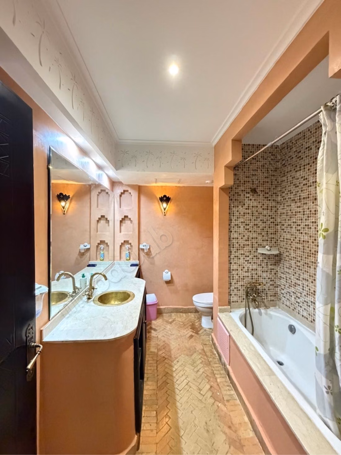 Location d'un appartement à Belbekkar. 
2 chambres agréables. 
Bien meublé