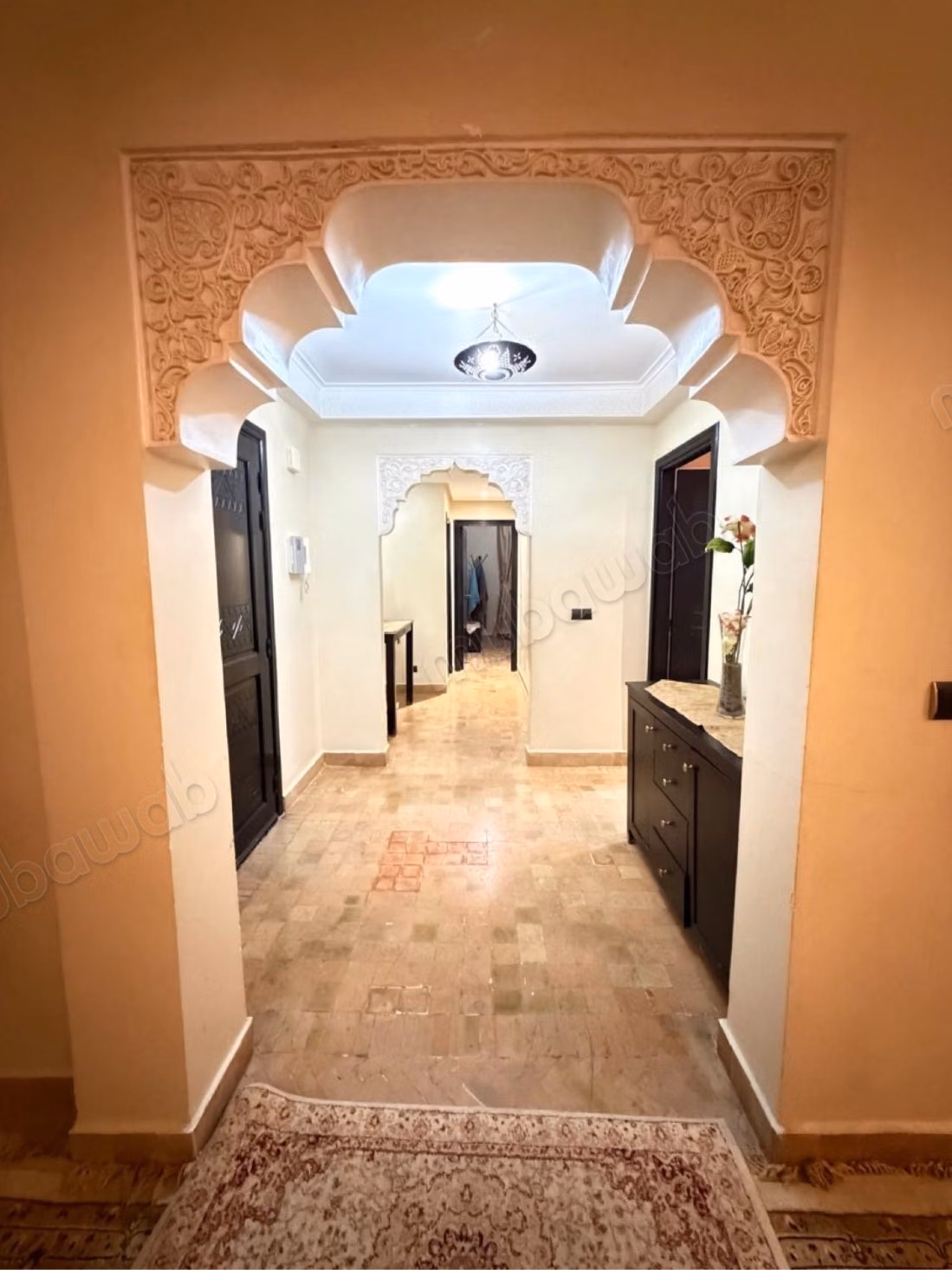 Location d'un appartement à Belbekkar. 
2 chambres agréables. 
Bien meublé