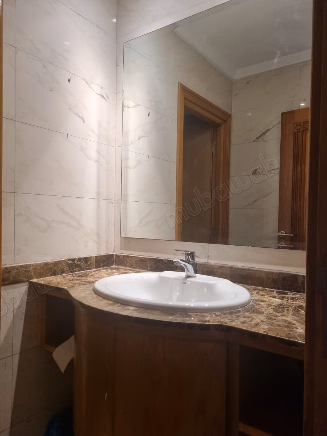 Bel appartement à louer 180 m² 
Ghandi