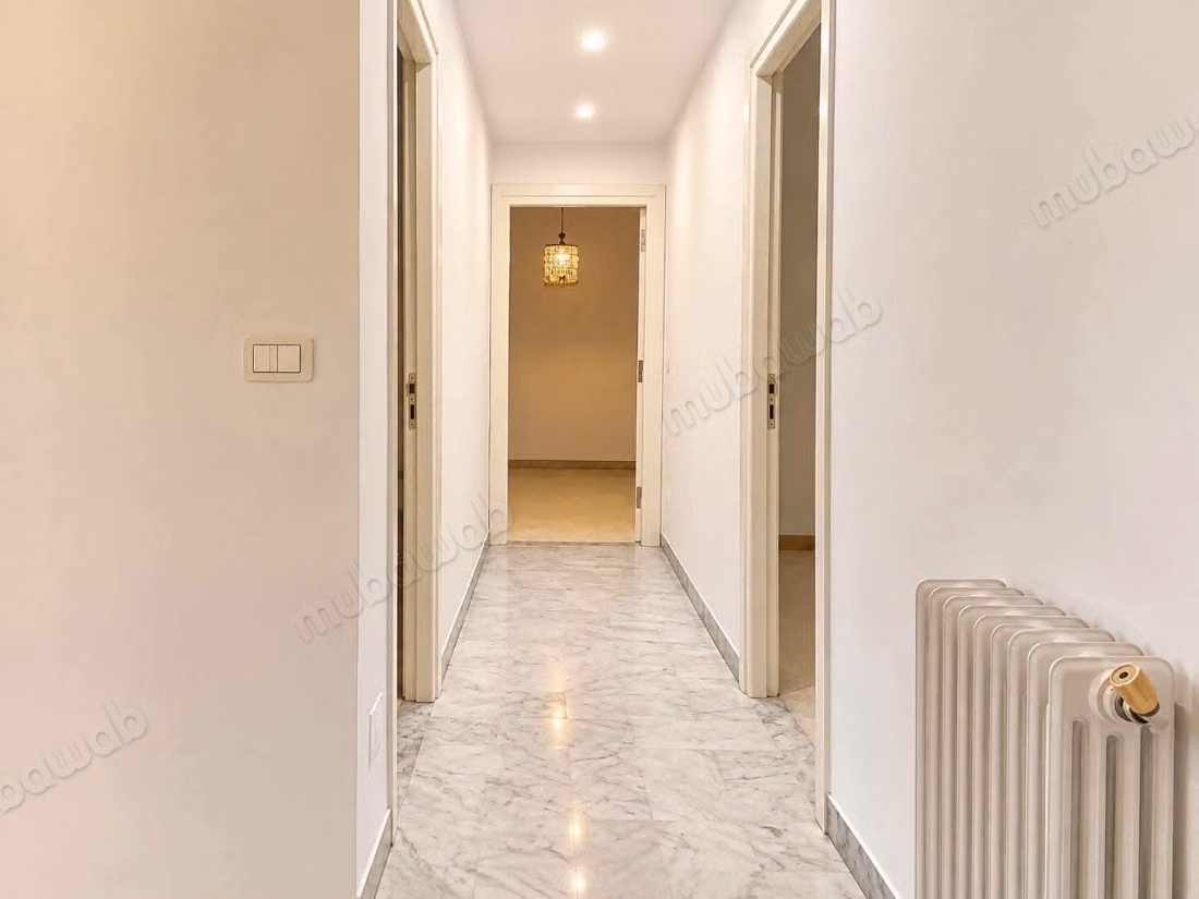 Somptueuse maison à vendre à Nouvelle Ariana. 4 belles chambres. Double vitrage et chauffage central