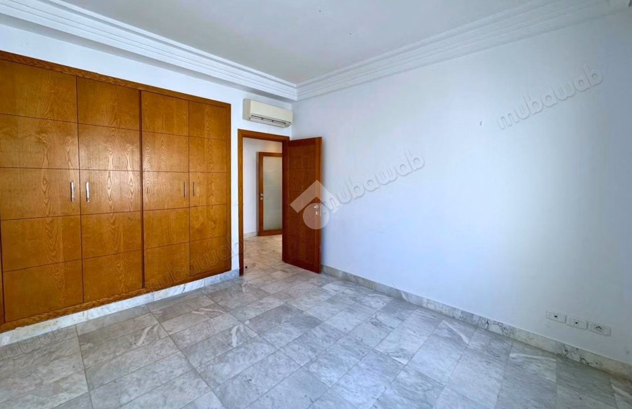 An S3 is available for rent