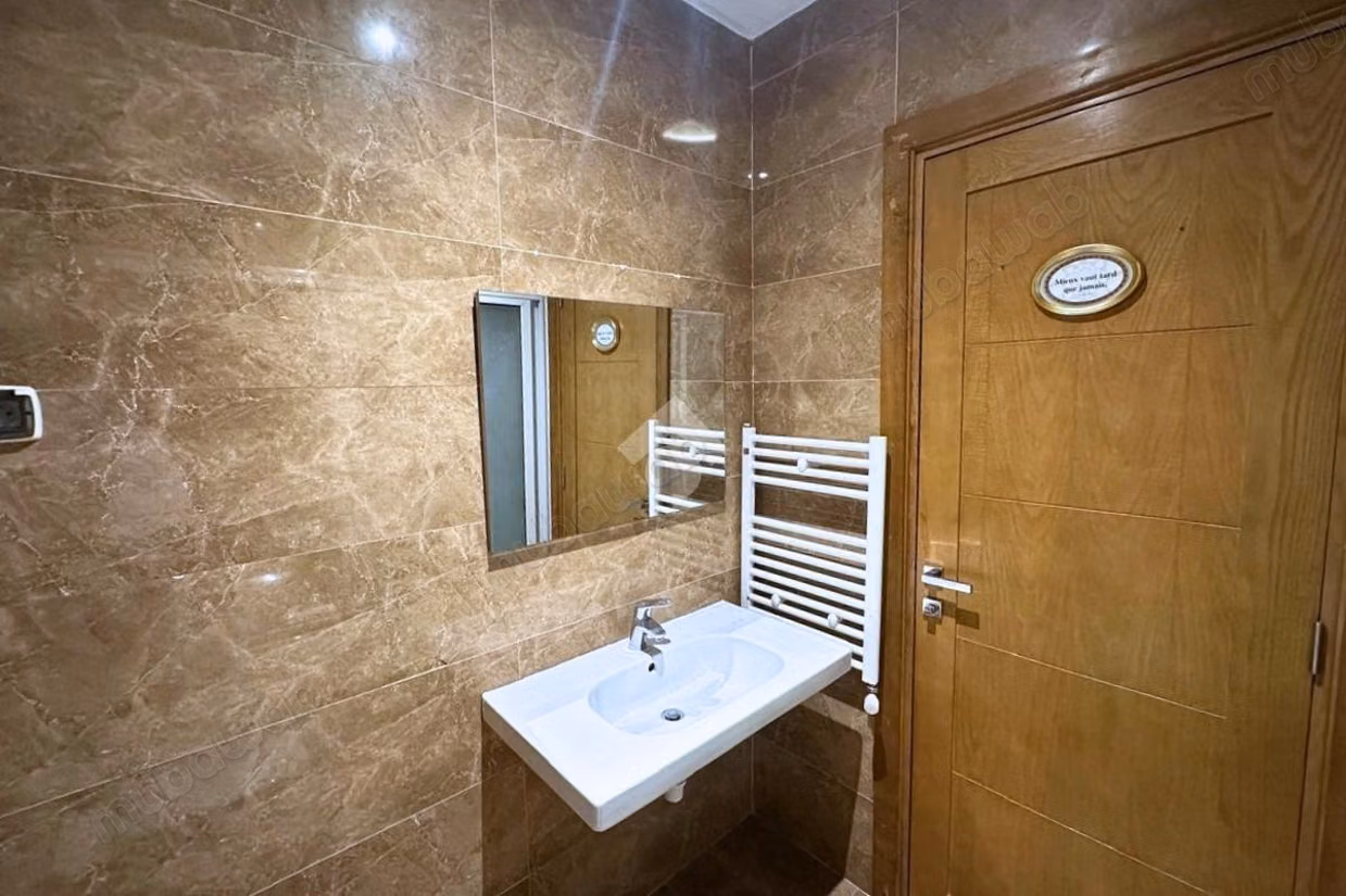 An S3 is available for rent