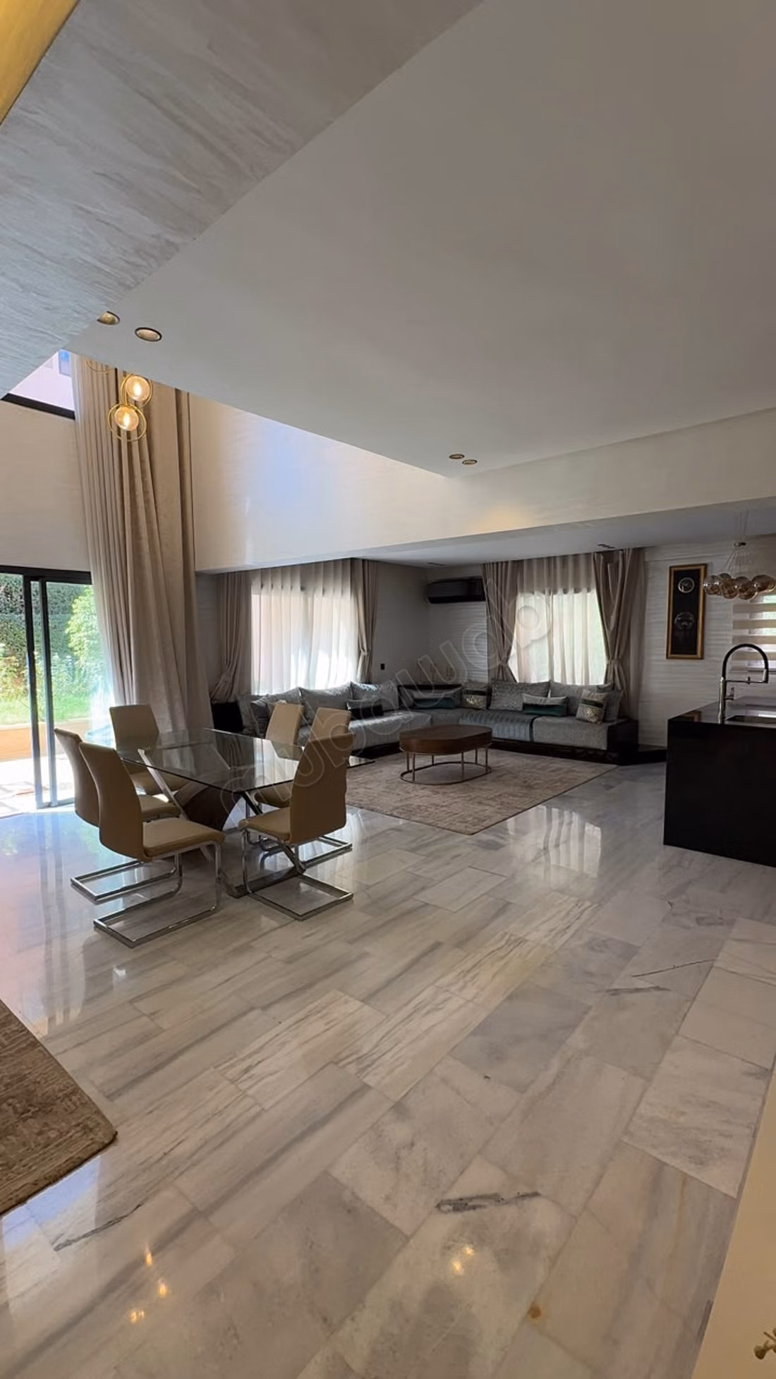 Magnifiquie duplex équipé à vendre