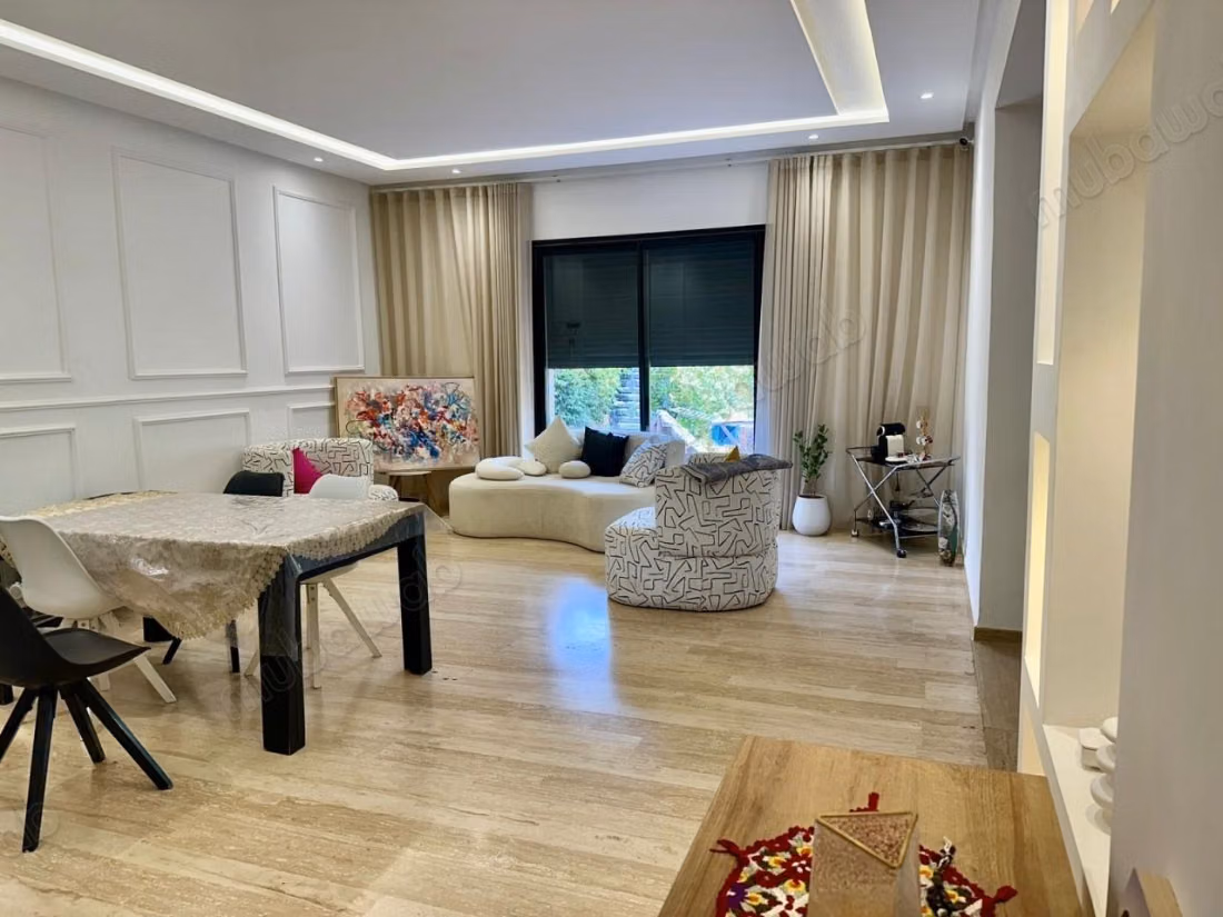 Villa spacieuse à vendre sur route de fès VE26313