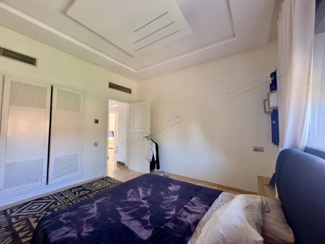 Villa spacieuse à vendre sur route de fès VE26313