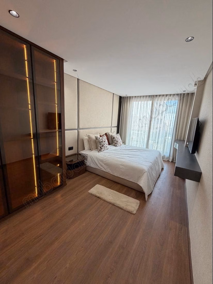 Apartamento de 2 habitaciones 74m2 FRANCEVILLE 2