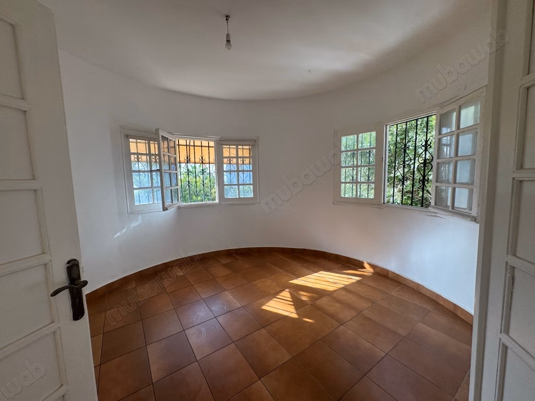 Superbe villa à louer à El Manar El Hank. 5 pièces confortables