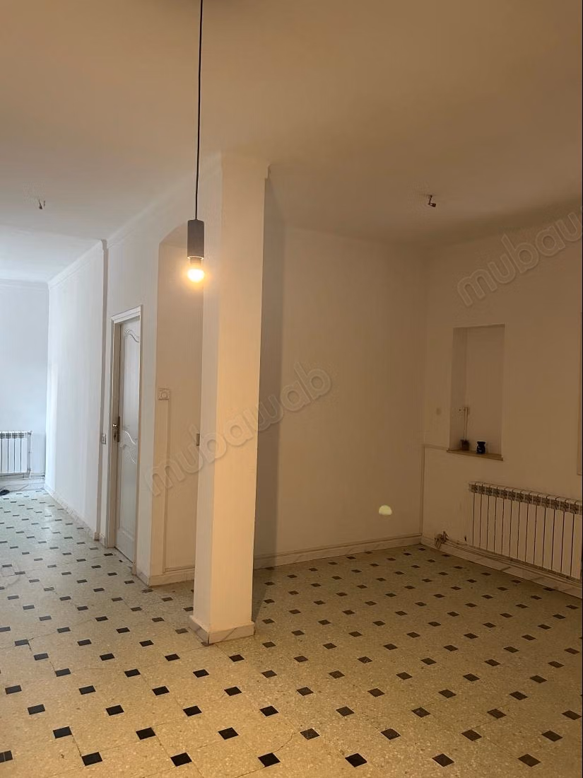 Stunning villa for rent in El Aouina. 3 comfortable rooms. Beautiful terrace