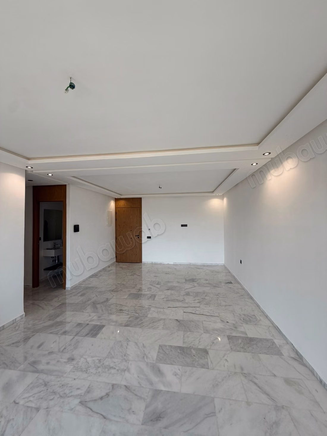 Louez cet appartement à Souissi. 3 belles chambres. Salon marocain, sécurité