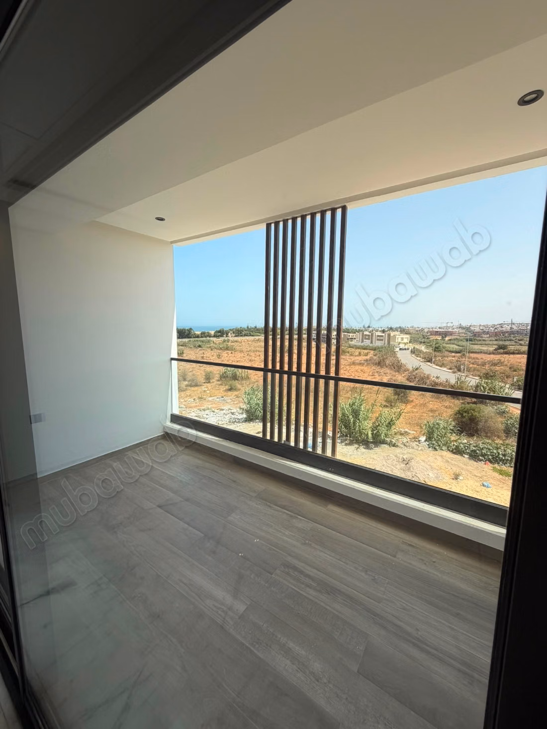 Louez cet appartement à Souissi. 3 belles chambres. Salon marocain, sécurité