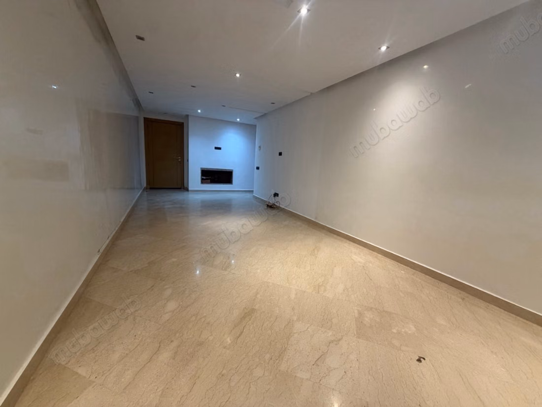 Apartment for rent in Ferme Bretonne Hay Arraha. 3 beautiful bedrooms. Elevator and garage