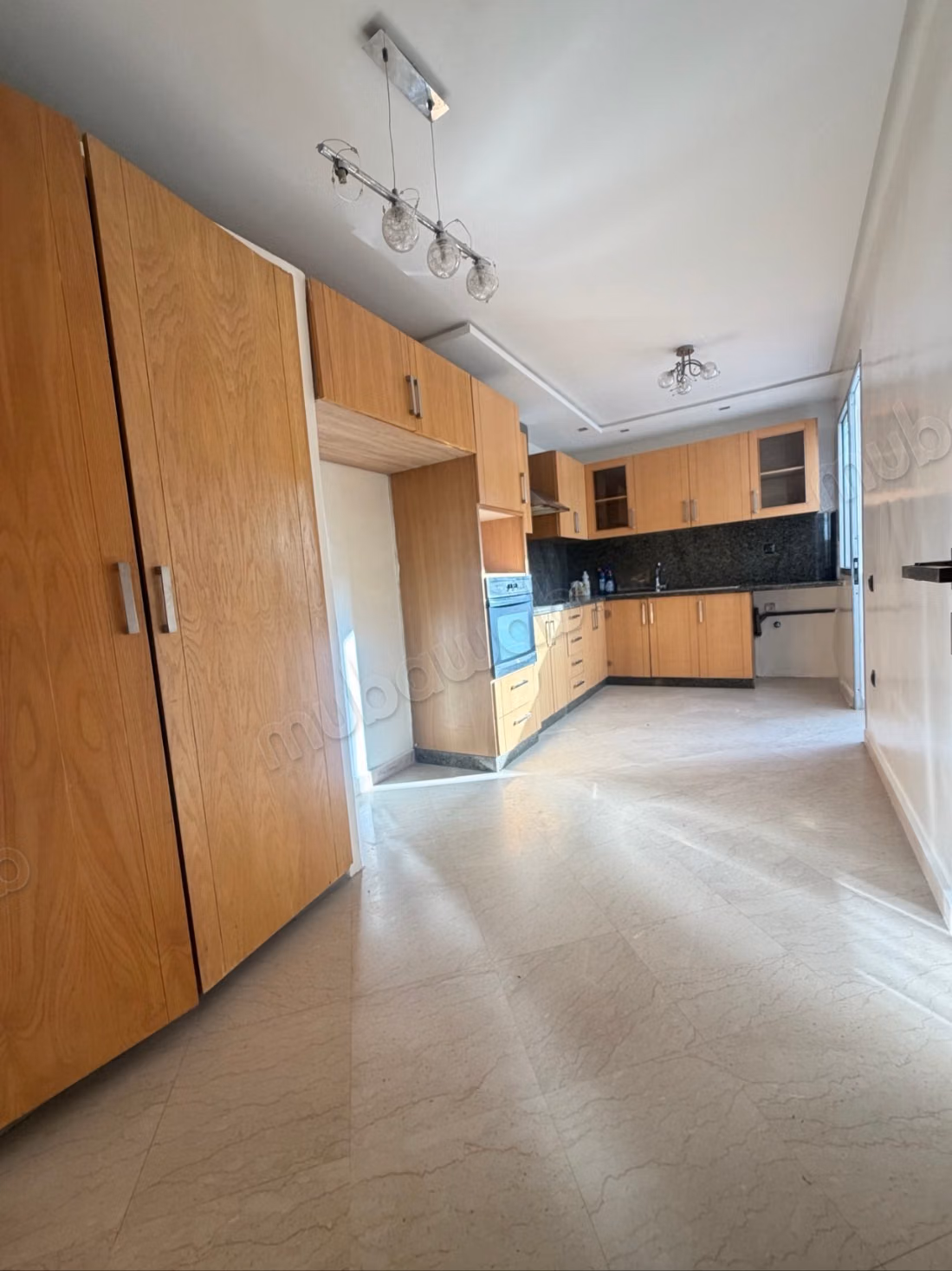 Apartment for rent in Ferme Bretonne Hay Arraha. 3 beautiful bedrooms. Elevator and garage