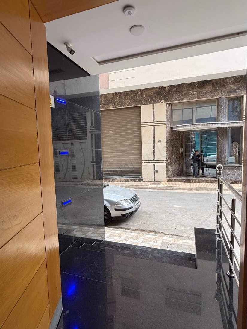 Appartement à l’achat à HAMRIA en plein centre