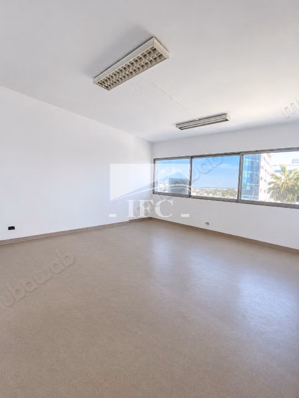 Office in 5 spaces 110m² Montplaisir IFCM275