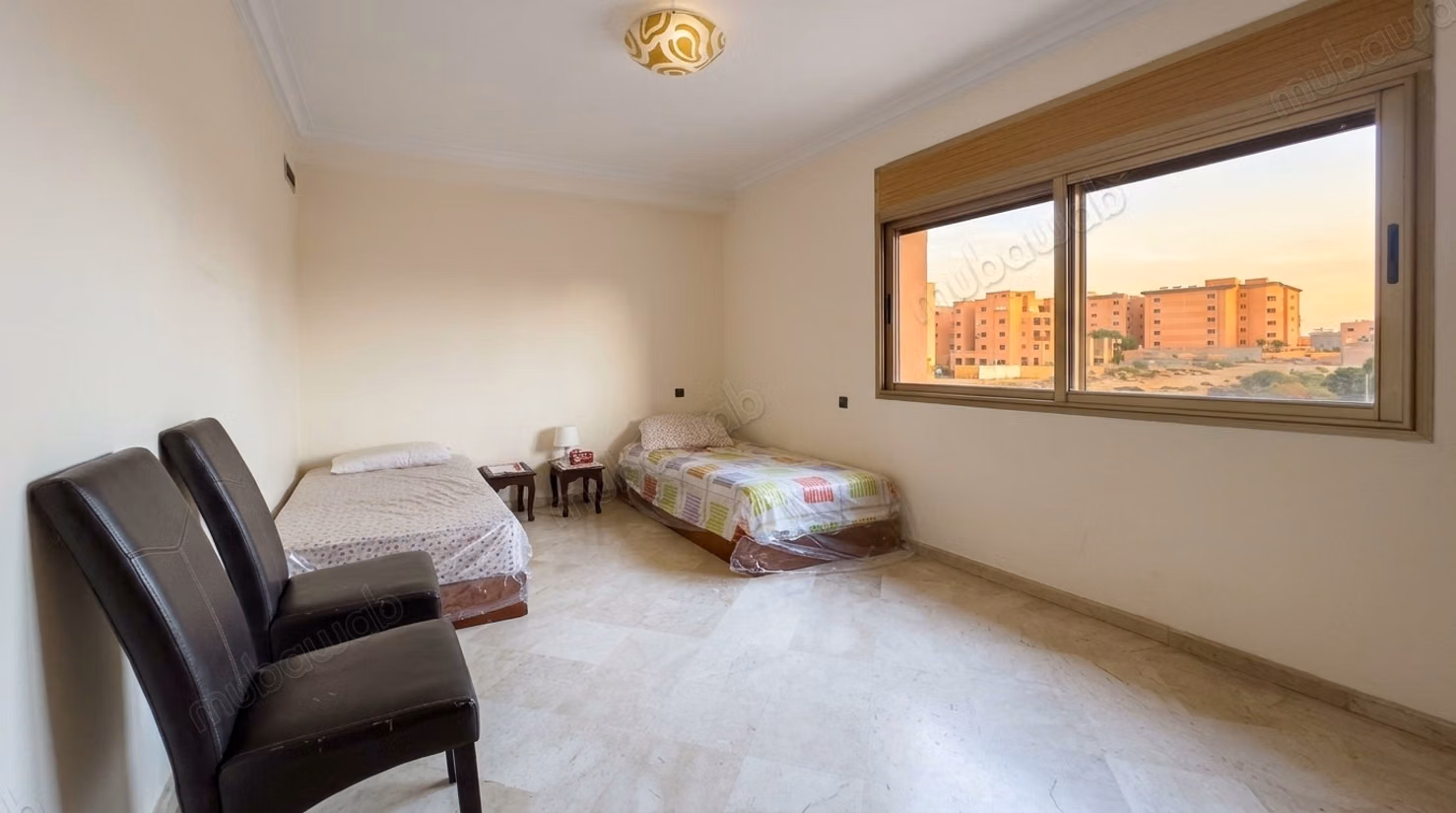 Huur Ongemeubileerd Appartement in Hivernage
