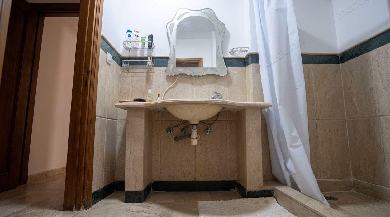 Huur Ongemeubileerd Appartement in Hivernage