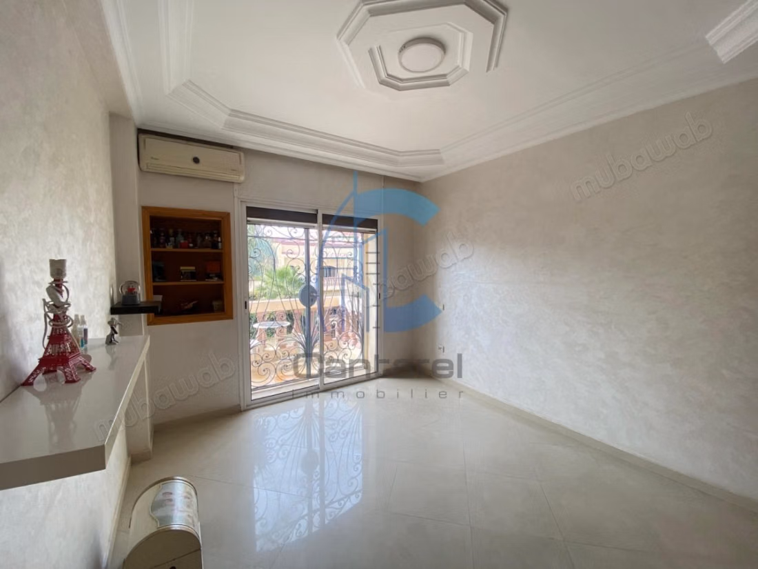 À vendre villa avec jardin à nassim