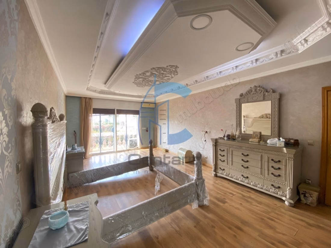 À vendre villa avec jardin à nassim