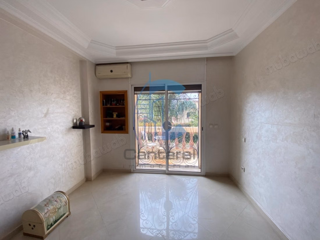 À vendre villa avec jardin à nassim