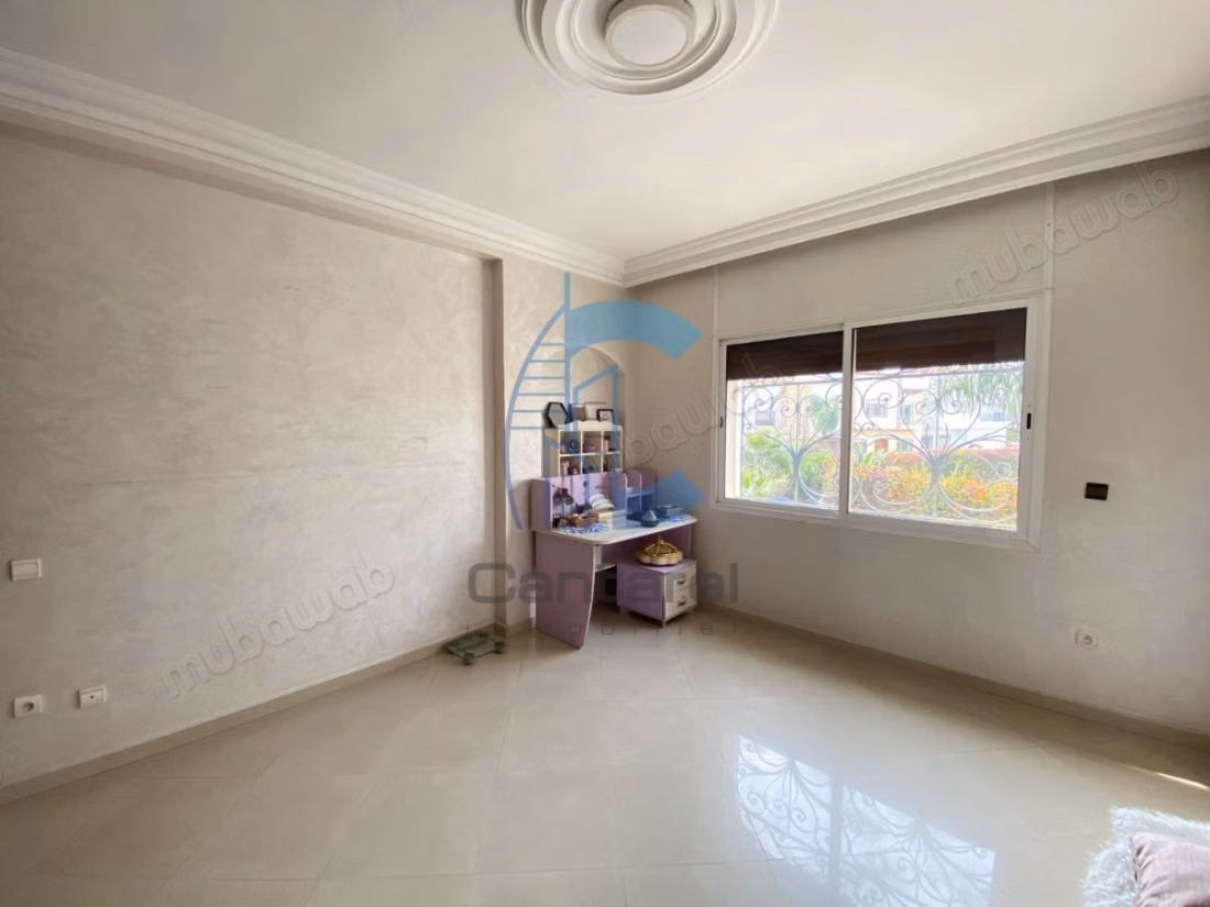 À vendre villa avec jardin à nassim