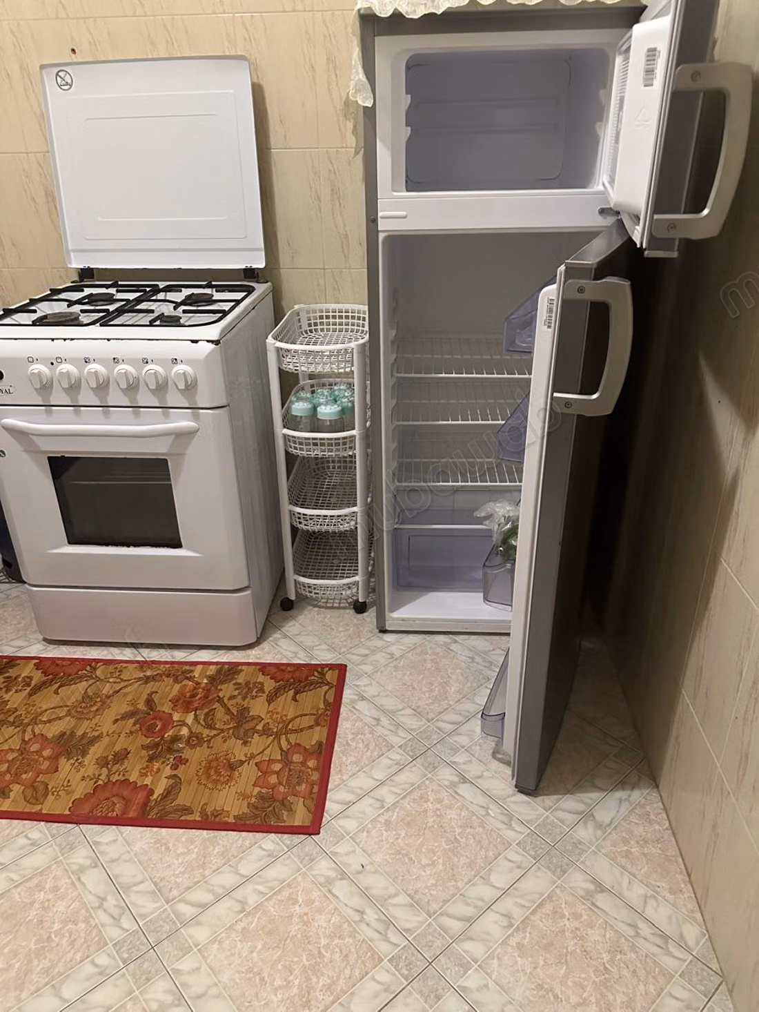 Louez cet appartement à Ihchach. 
Superficie 80 m². 
Bien meublé