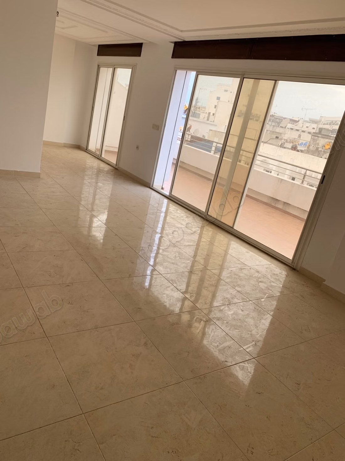 Retrait 9 Etage 163 m² 3 chambres Grande terasse