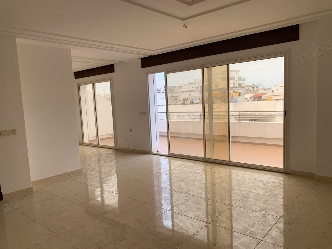 Retrait 9 Etage 163 m² 3 chambres Grande terasse