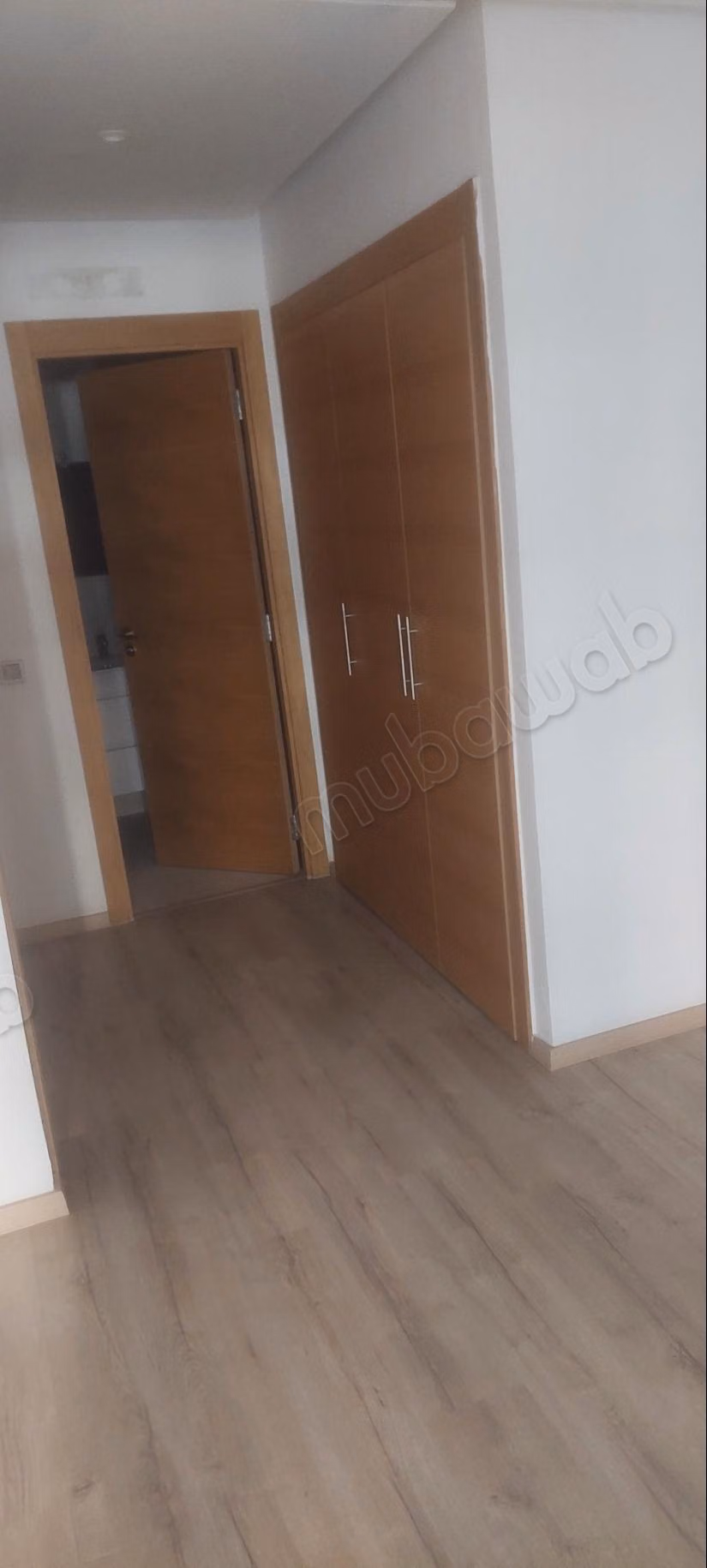 Bel appartement à louer au centre. Superficie 97 m². Jardin et terrasse