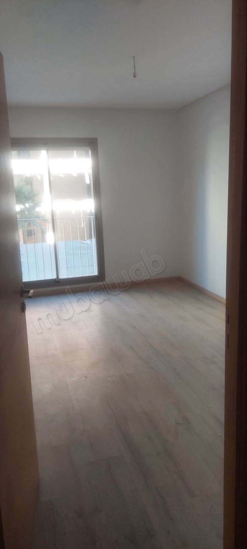 Bel appartement à louer au centre. Superficie 97 m². Jardin et terrasse