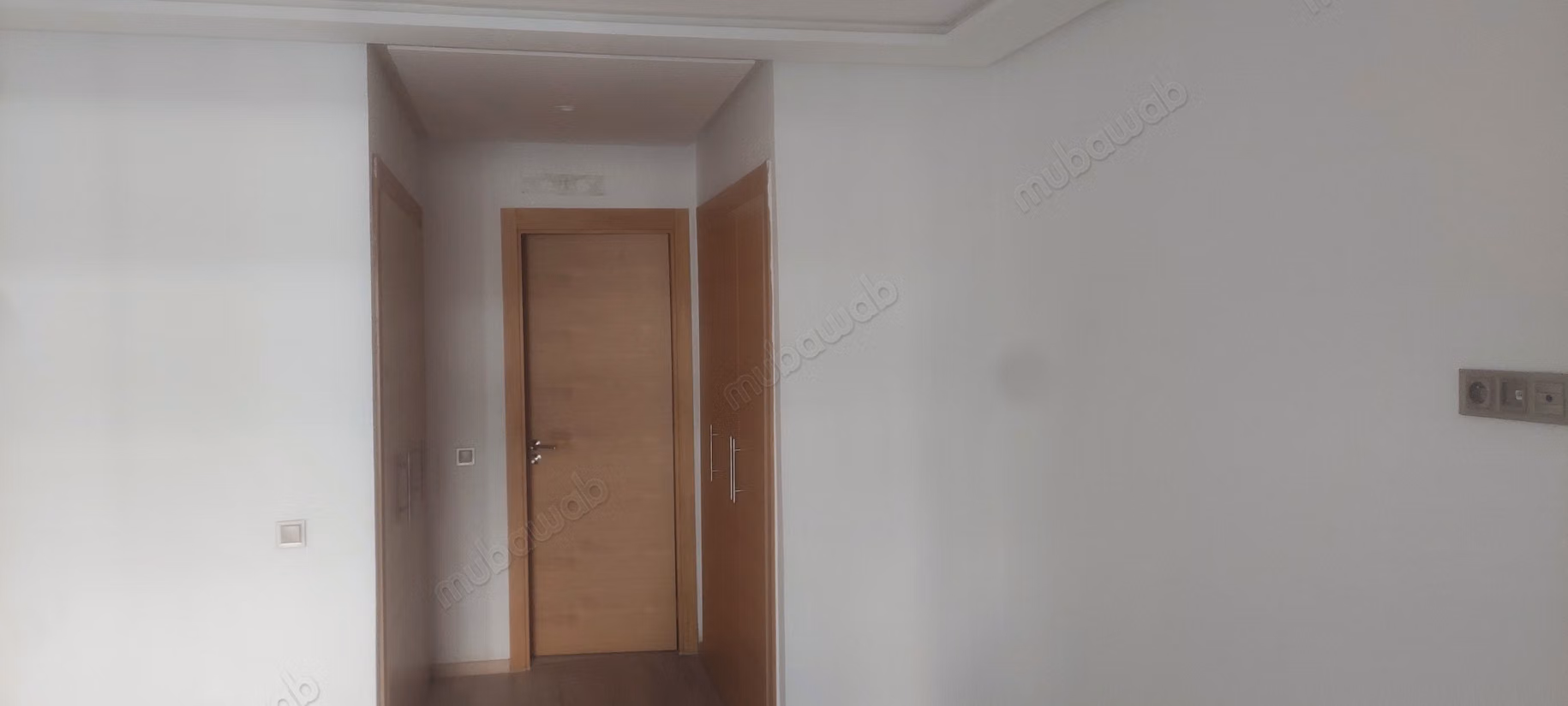 Bel appartement à louer au centre. Superficie 97 m². Jardin et terrasse