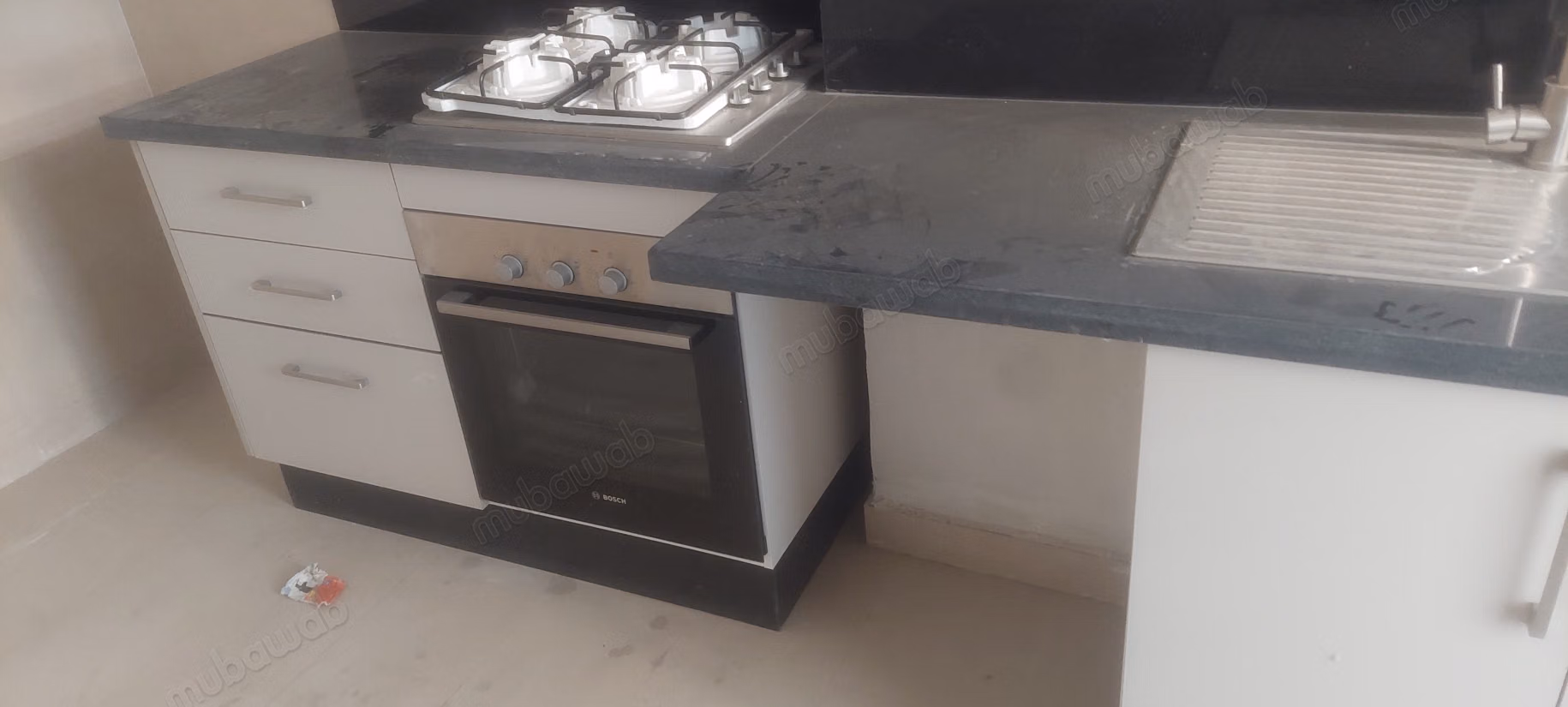 Bel appartement à louer au centre. Superficie 97 m². Jardin et terrasse