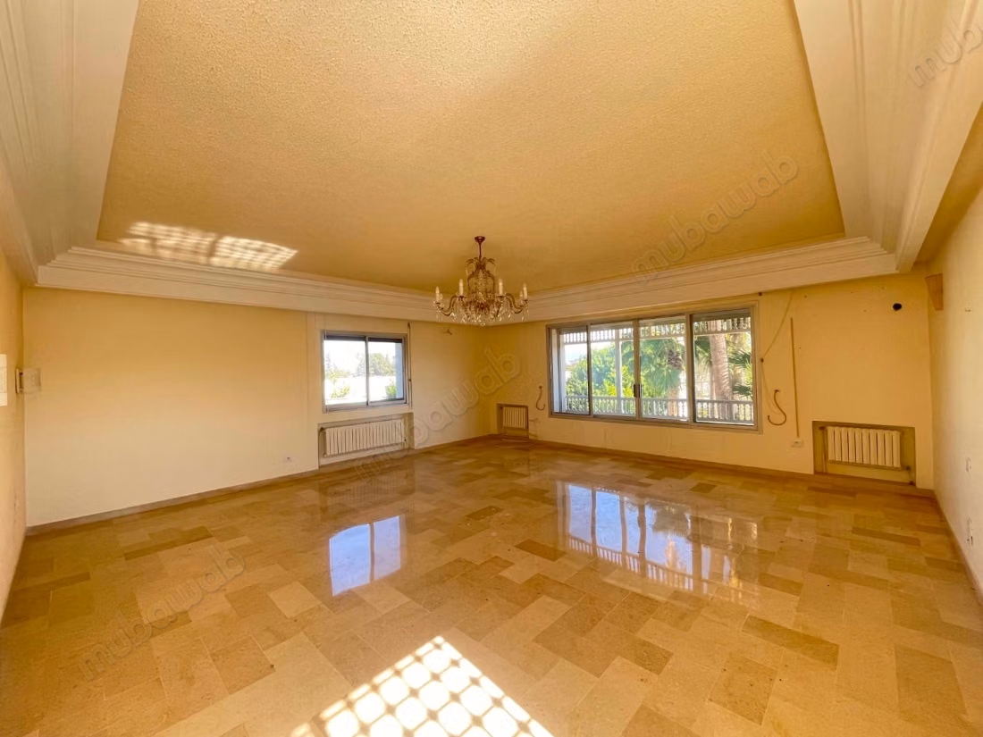For rent villa on Rue du Parc Soukra