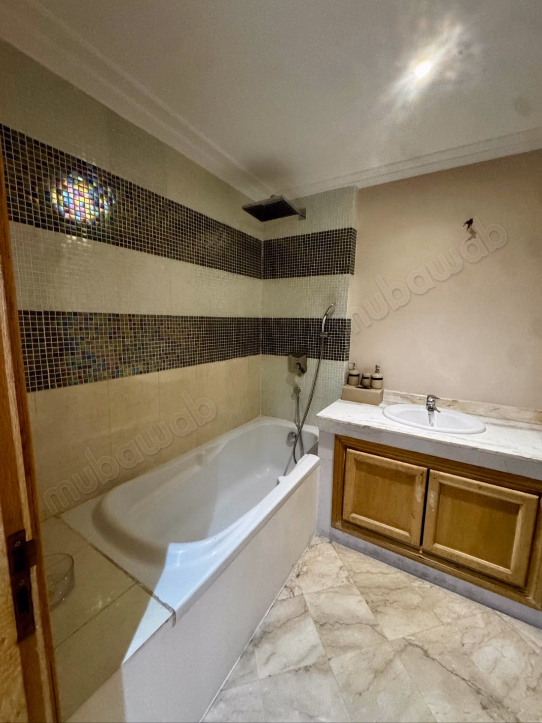 À vendre – spacieux appartement de 176 m² avec terrasse, racine, casablanca