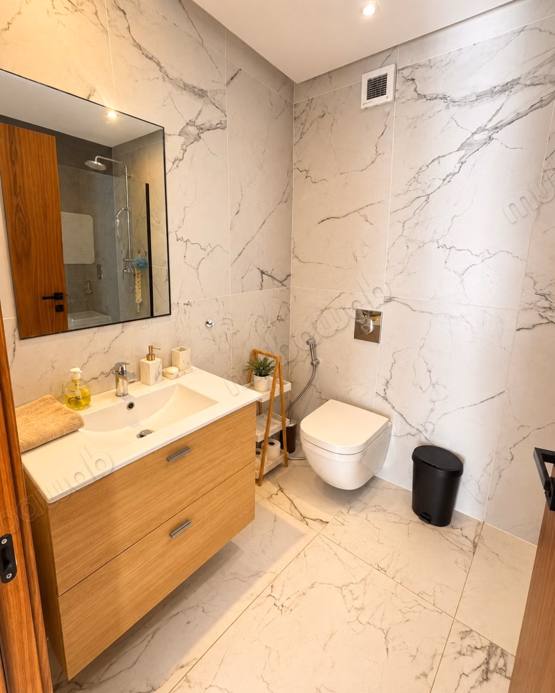 Studio à Louer CFC 55m²