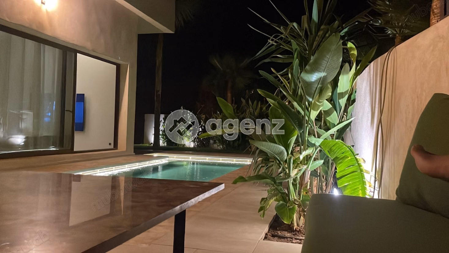 Villa à vendre 302 m², 3 chambres 
Route de Casablanca 
Marrakech