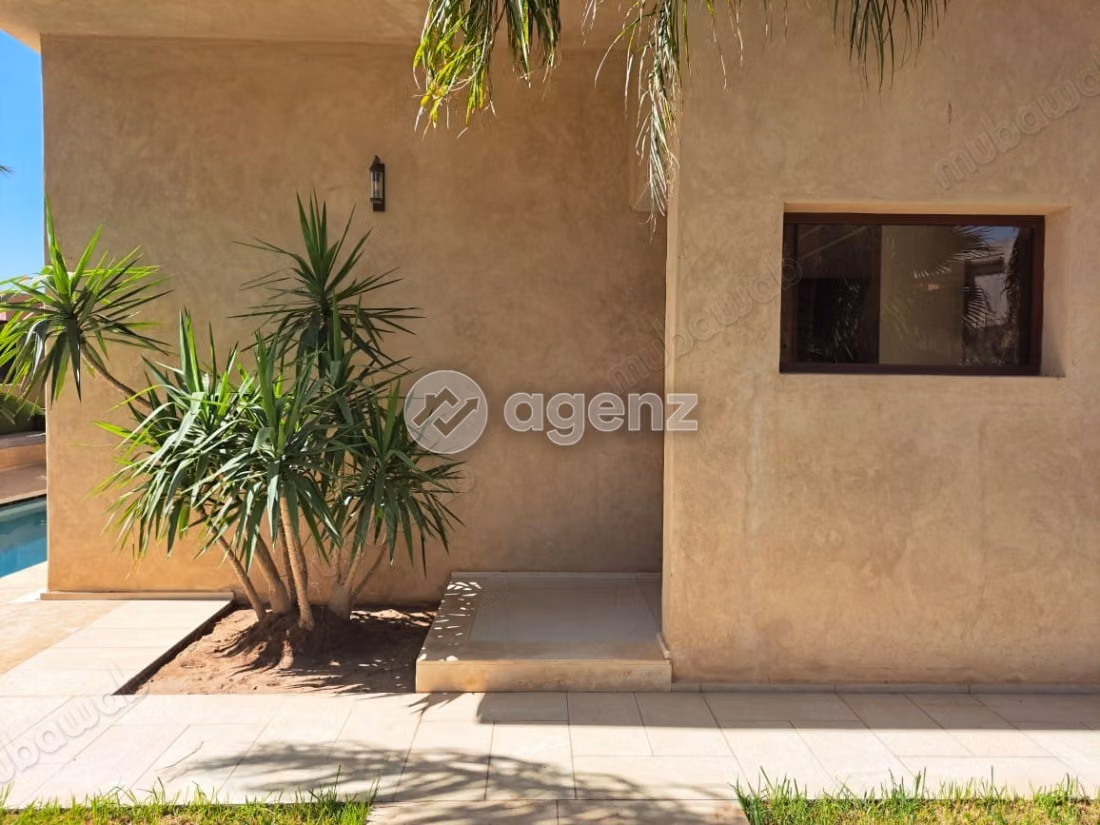 Villa à vendre 302 m², 3 chambres 
Route de Casablanca 
Marrakech