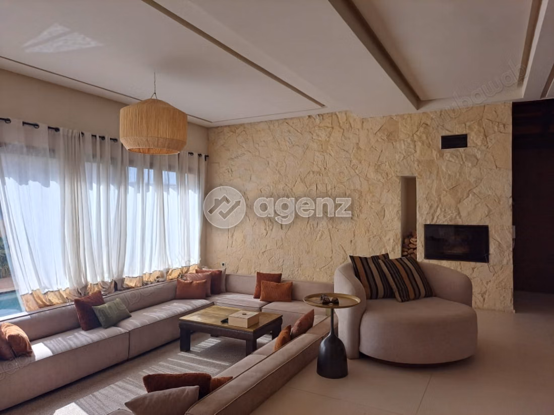Villa à vendre 302 m², 3 chambres 
Route de Casablanca 
Marrakech