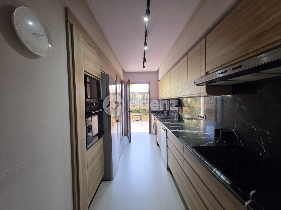 Villa à vendre 302 m², 3 chambres 
Route de Casablanca 
Marrakech