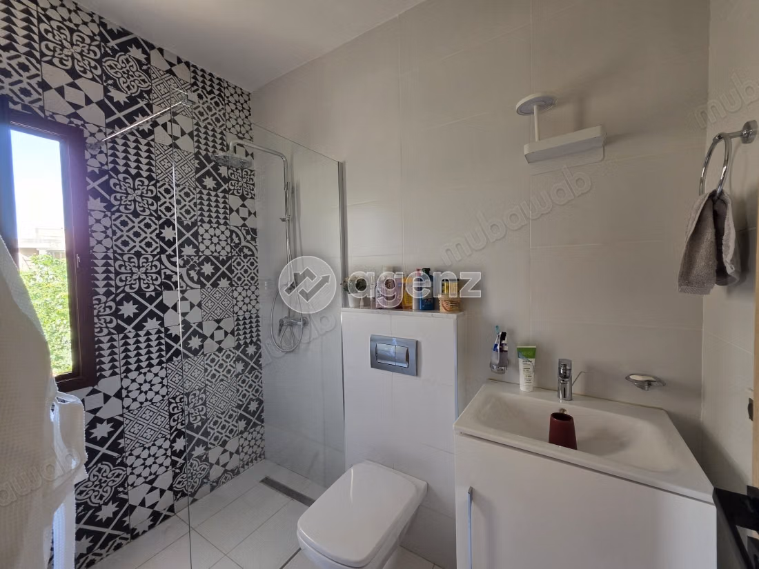 Villa à vendre 302 m², 3 chambres 
Route de Casablanca 
Marrakech