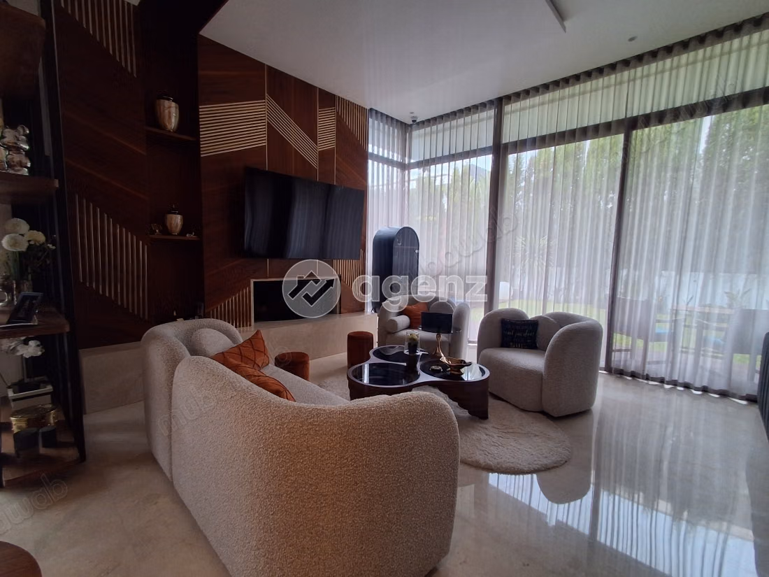 Villa à vendre 350 m², 4 chambres 
Autre Dar Bouazza