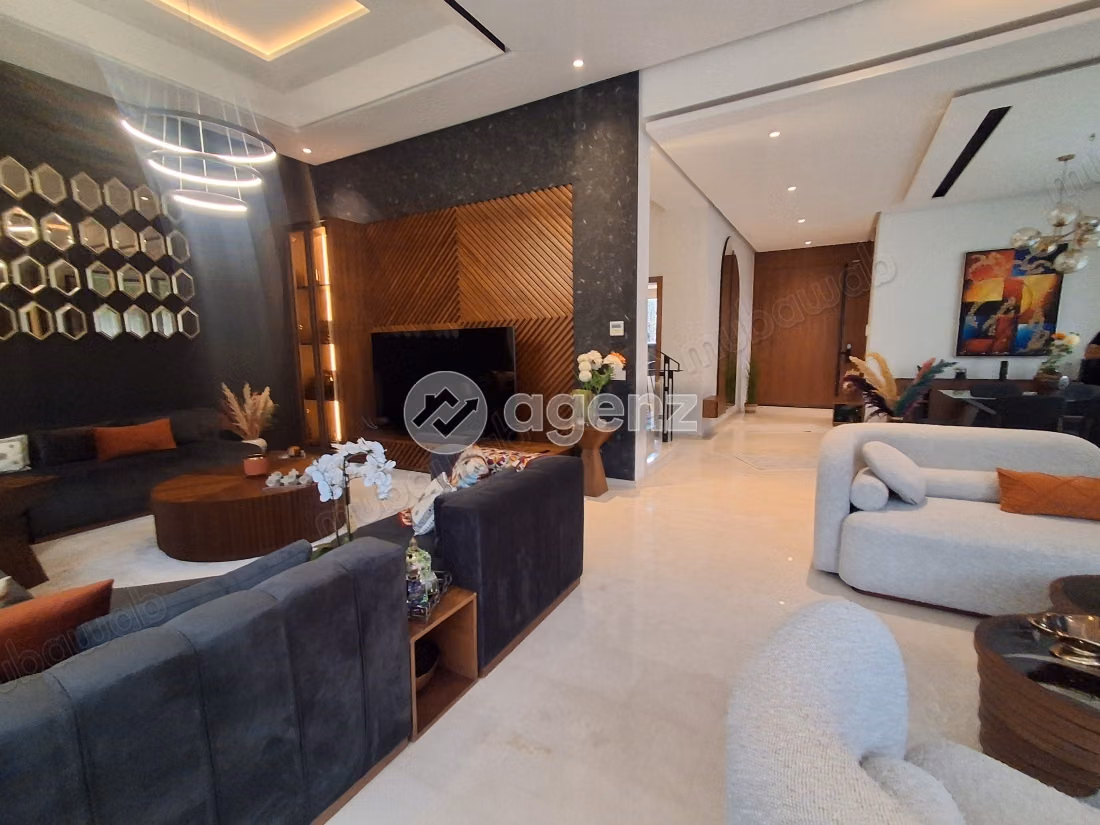 Villa à vendre 350 m², 4 chambres 
Autre Dar Bouazza