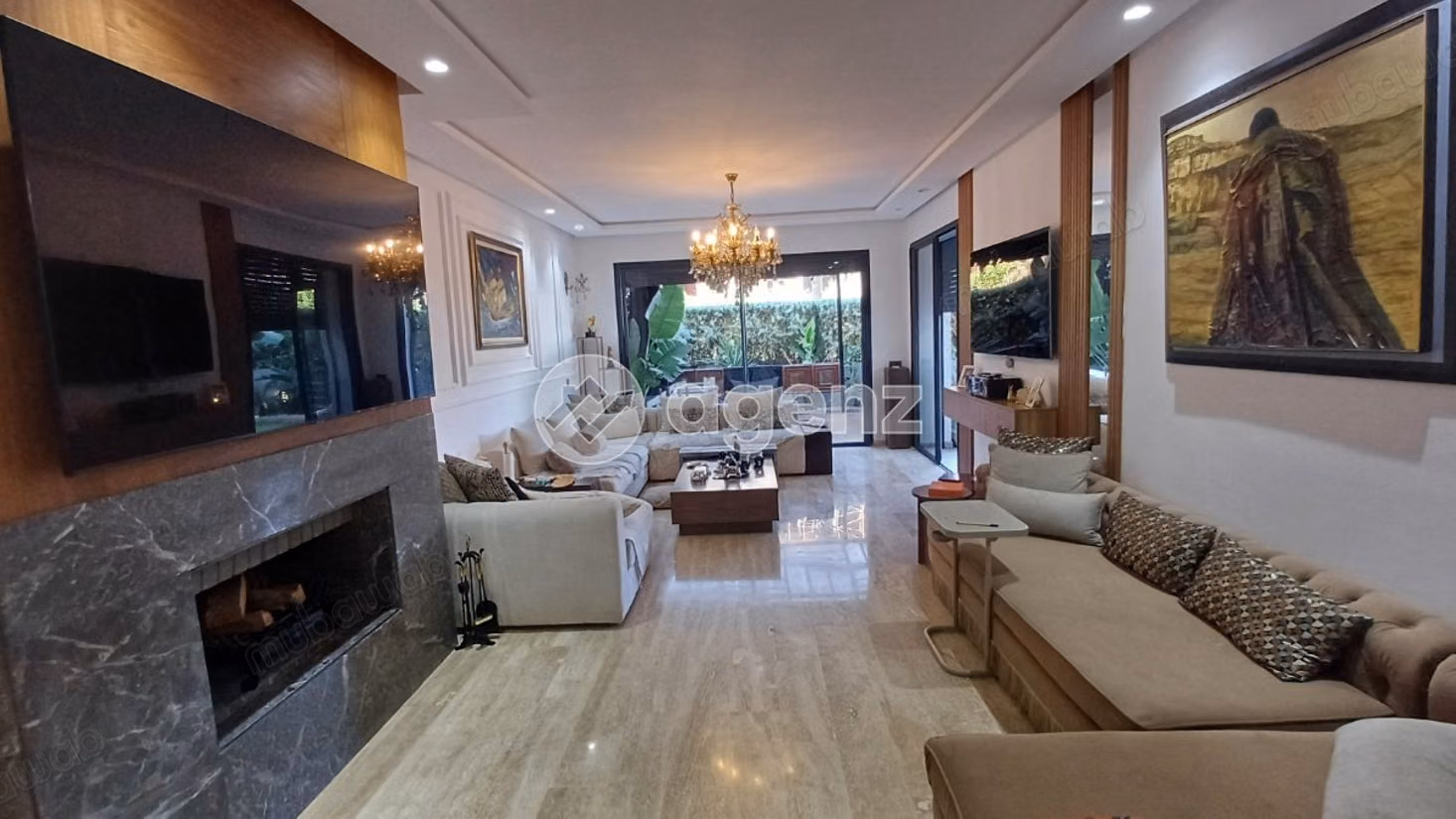 Appartement à vendre 258 m², 4 chambres 
Almaz Dar Bouazza