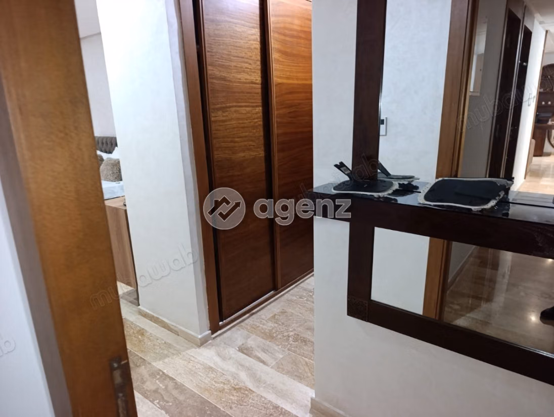Appartement à vendre 258 m², 4 chambres 
Almaz Dar Bouazza