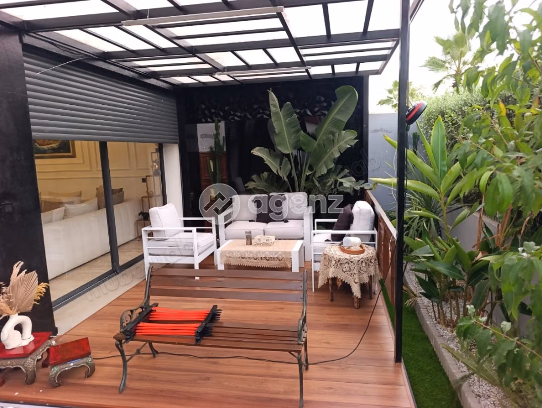 Appartement à vendre 258 m², 4 chambres 
Almaz Dar Bouazza