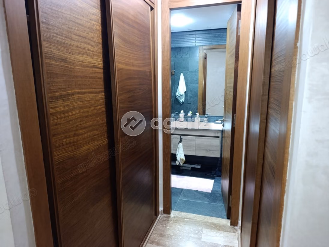 Appartement à vendre 258 m², 4 chambres 
Almaz Dar Bouazza